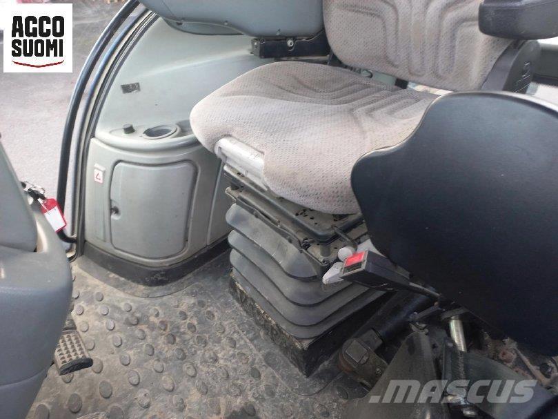 Valtra N142 VERSU Traktory