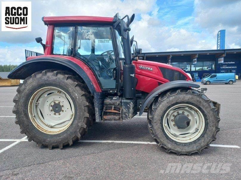 Valtra N163 DIRECT Traktory