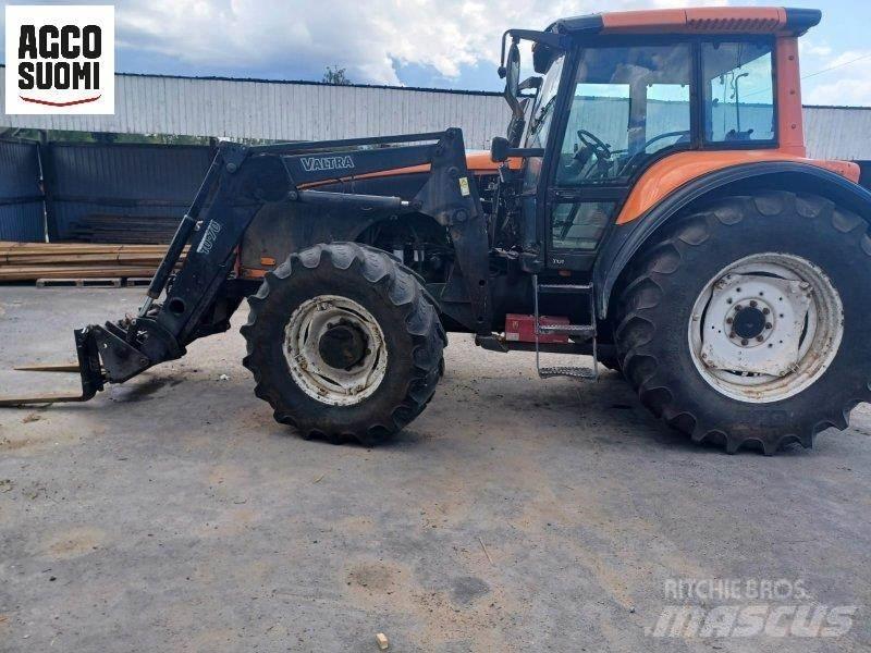 Valtra T130 CH Traktory