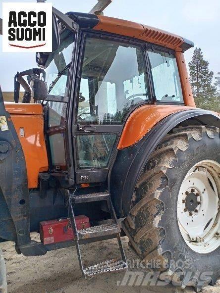 Valtra T130 CH Traktory