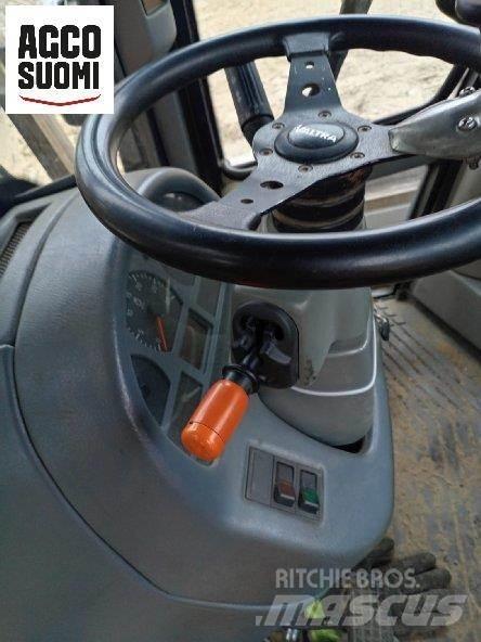 Valtra T130 CH Traktory