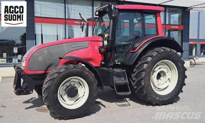 Valtra T151 A Traktory