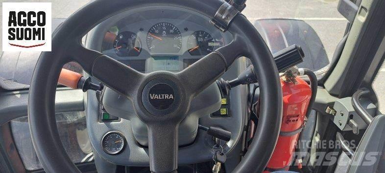 Valtra T151 A Traktory