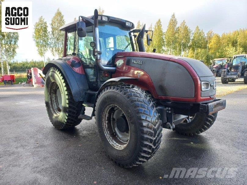 Valtra T170 Traktory