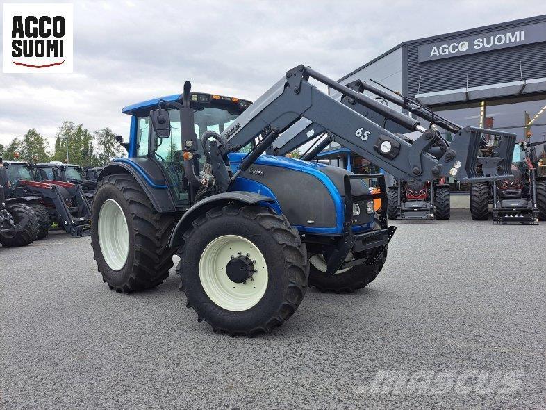 Valtra T171 HITECH Traktory