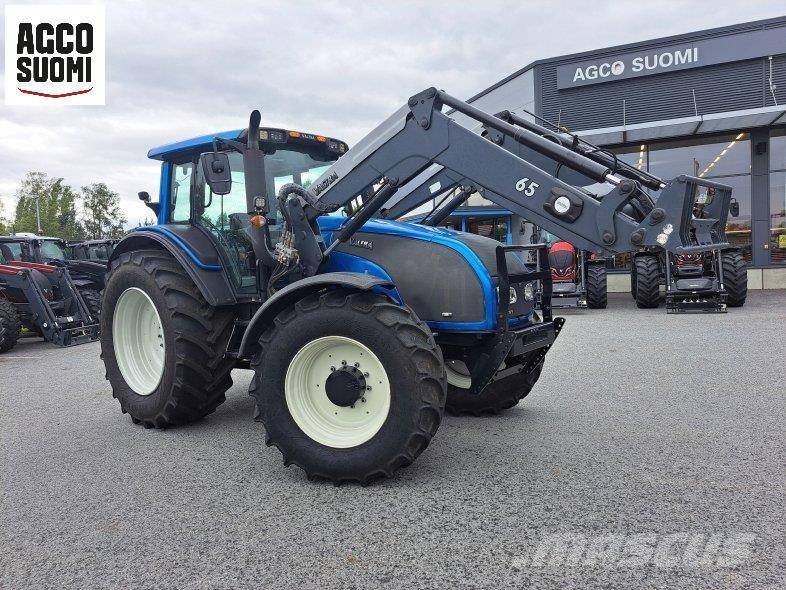 Valtra T171 HITECH Traktory