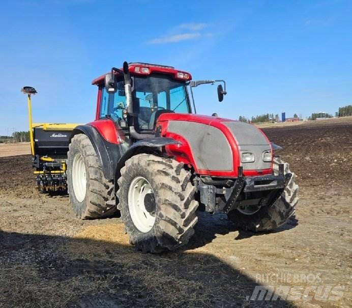 Valtra T180 Traktory