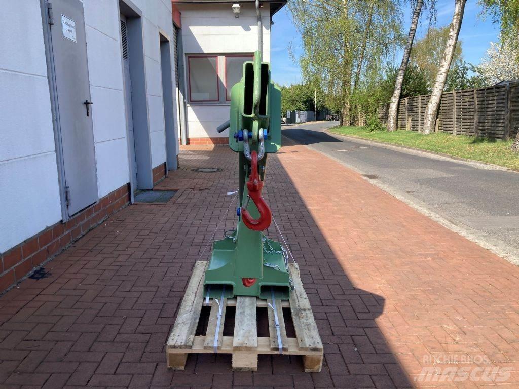 Bauer KTH 5,0 Manipulace s materiálem – ostatní