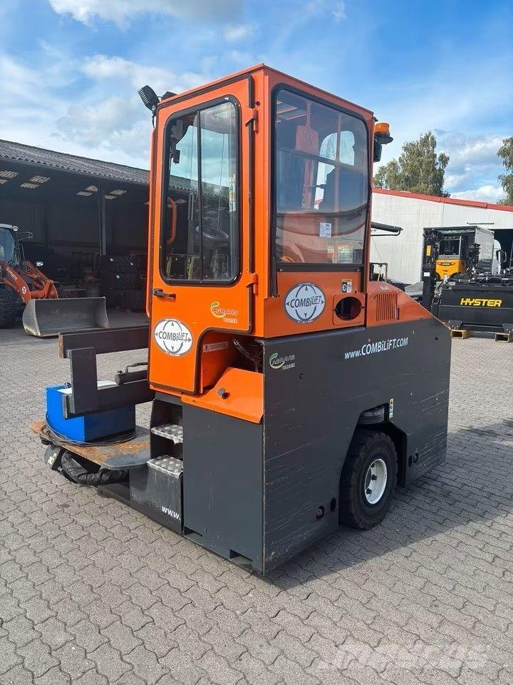 Combilift C4000 E Vysokozdvižný vozík s bočním ložením