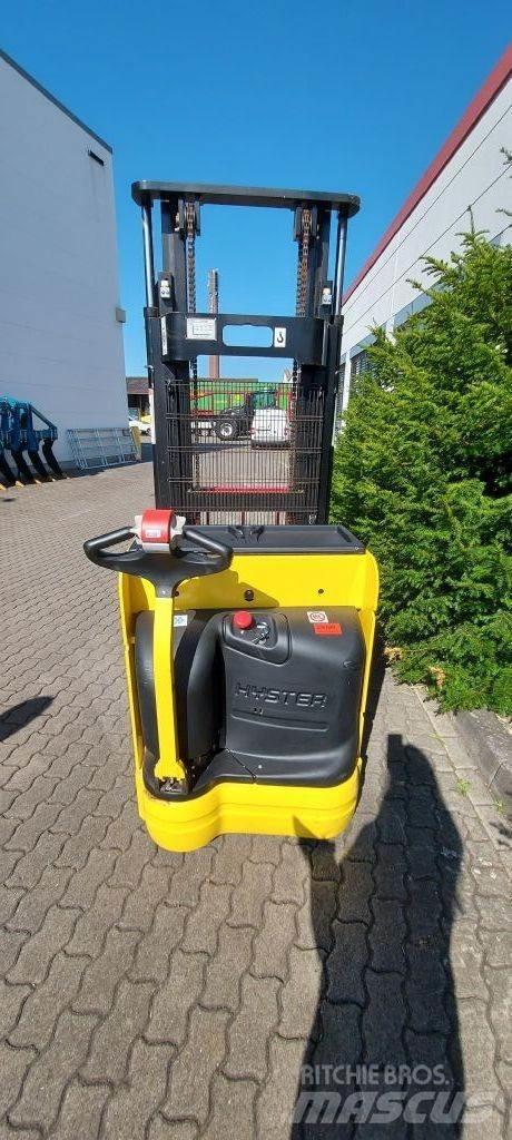 Hyster S 1.4 IL Ručně vedené vysokozdvižné vozíky