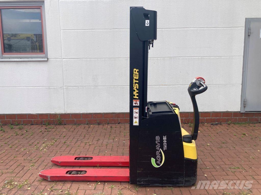 Hyster S 2.0 Ručně vedené vysokozdvižné vozíky