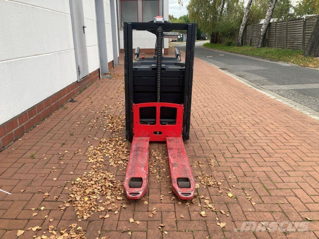 Hyster S 2.0SD Ručně vedené vysokozdvižné vozíky