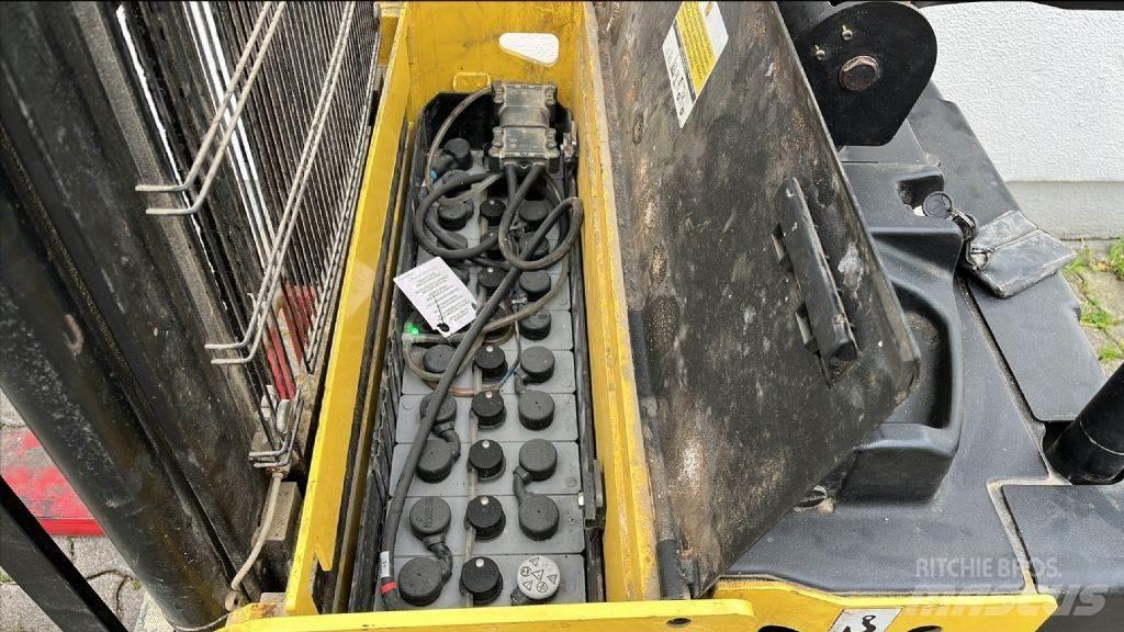Hyster S1.5S Ručně vedené vysokozdvižné vozíky
