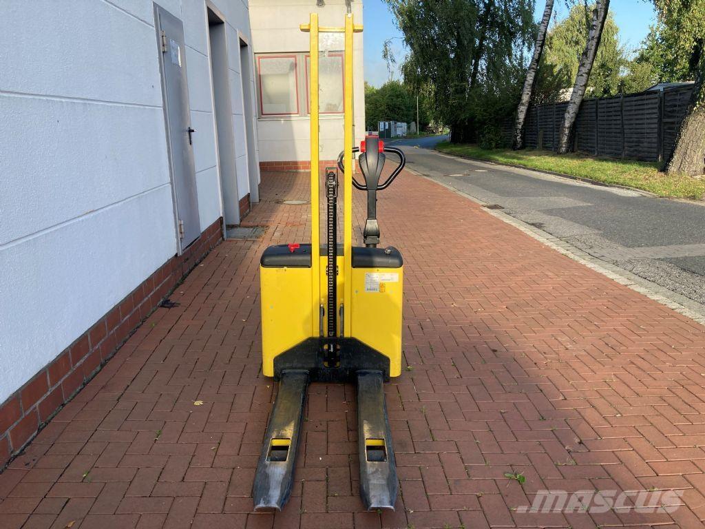 Hyster SC 1.0 Ručně vedené vysokozdvižné vozíky