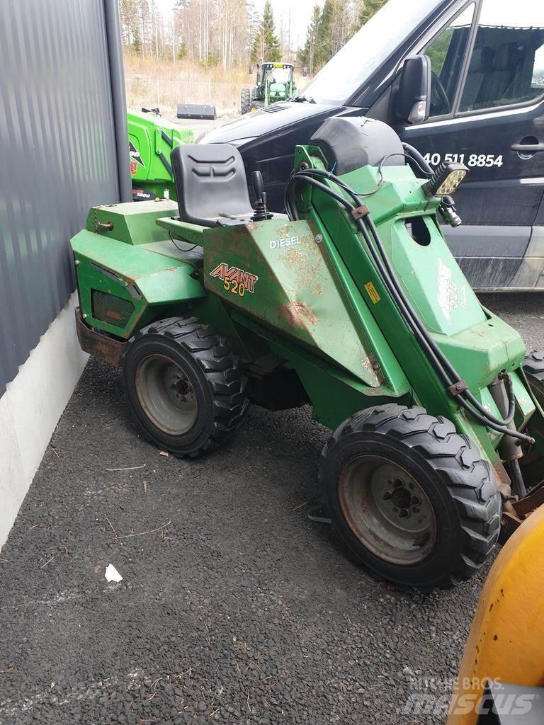 Avant 5200 Víceúčelové nakladače