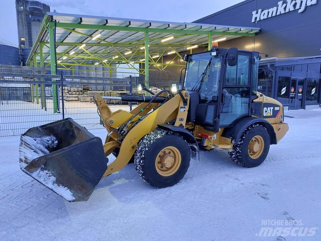CAT 906H Další