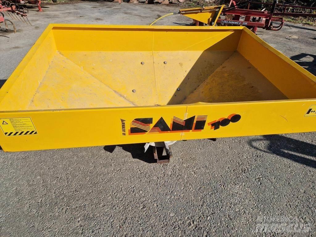 Sami 700 Rozmetadlo minerálních hnojiv