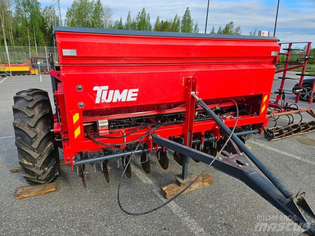 Tume HS250 Kombinované secí stroje