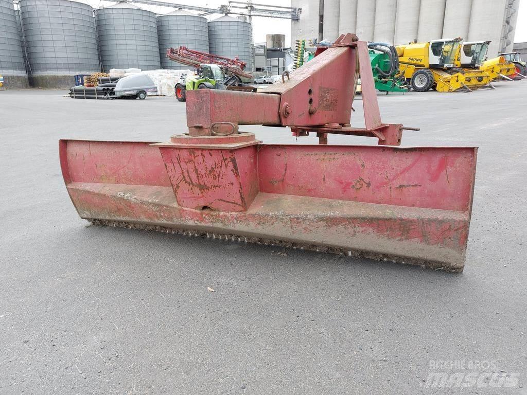 VM 250 Tažené radlice