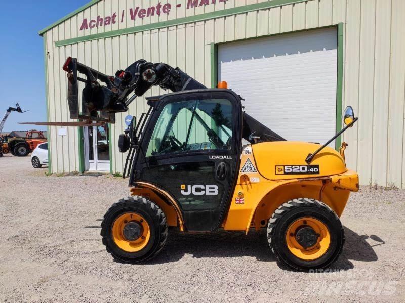 JCB 520-40 Teleskopické manipulátory