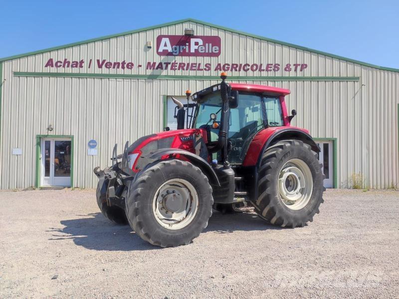 Valtra N163 Traktory