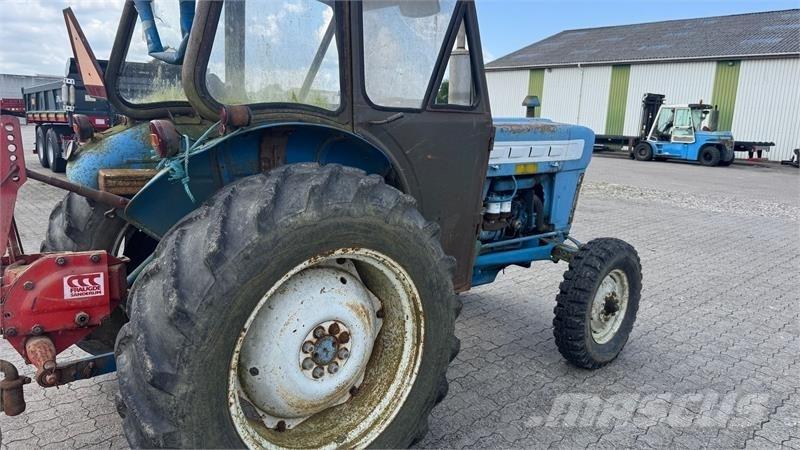 Ford 3000 Traktory