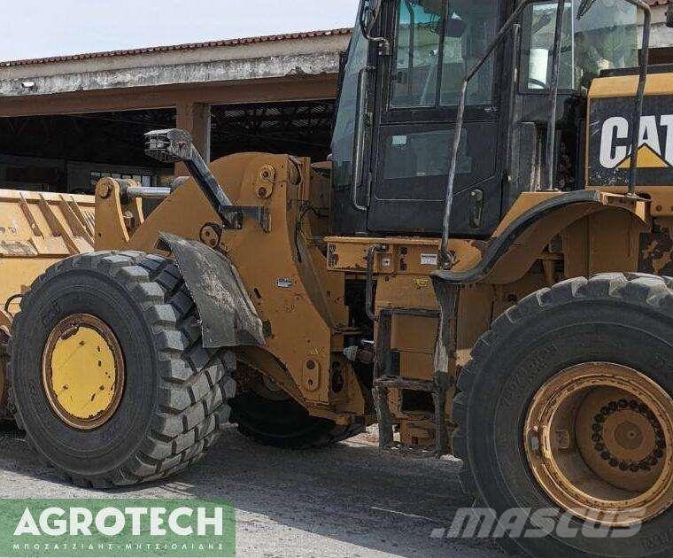 CAT 962M Traktory
