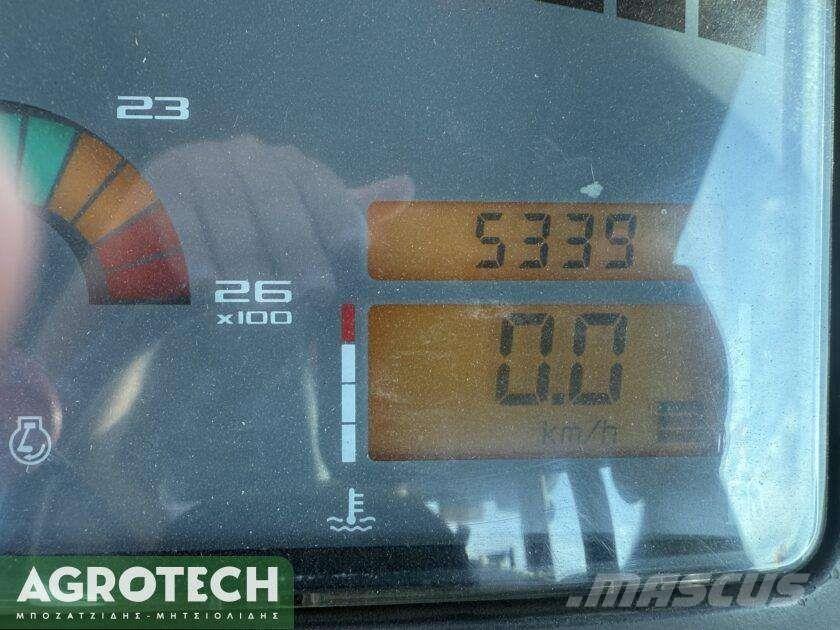 CLAAS Ares 826 RZ Traktory