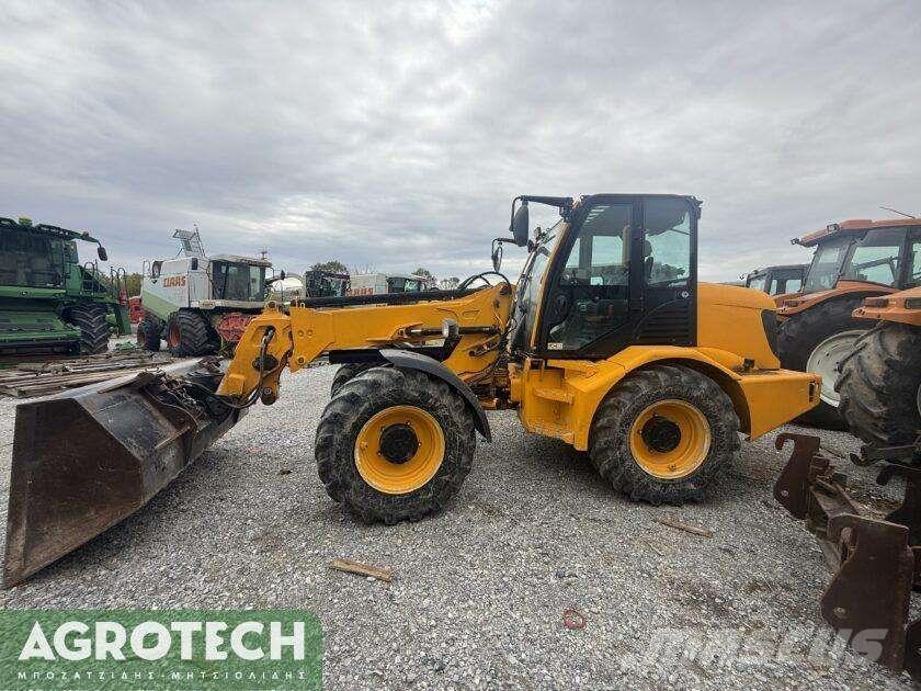 JCB TM 300 Traktory