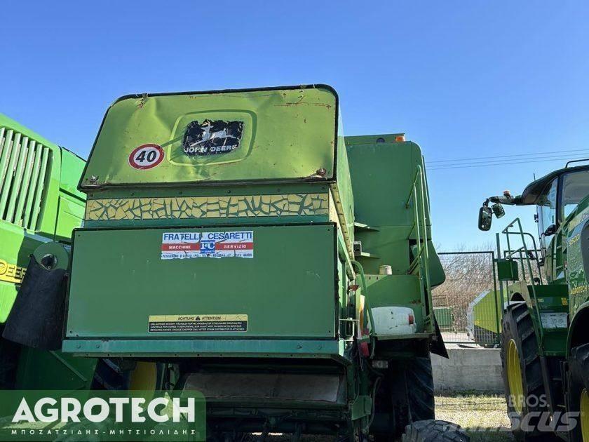 John Deere 1177 Traktory