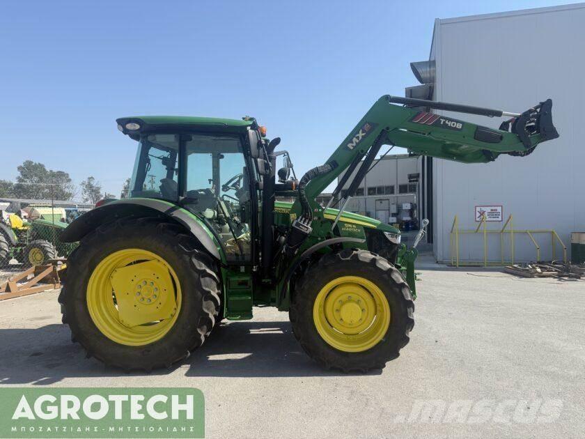 John Deere 5115R Traktory
