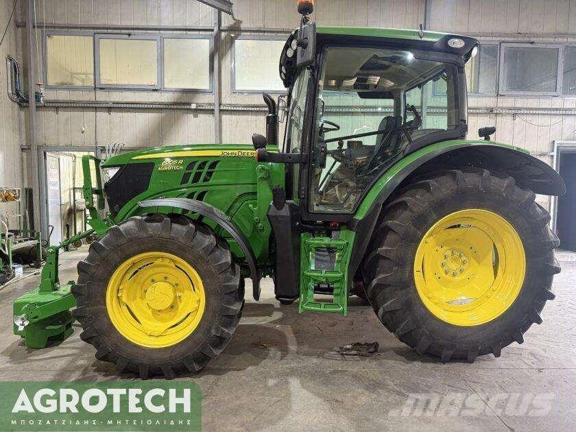 John Deere 6105R Traktory