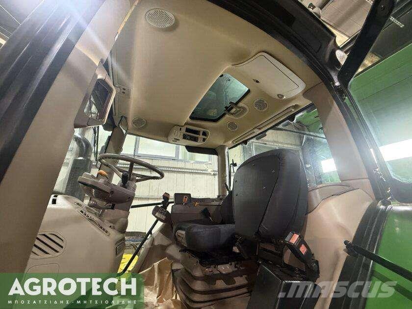 John Deere 6105R Traktory