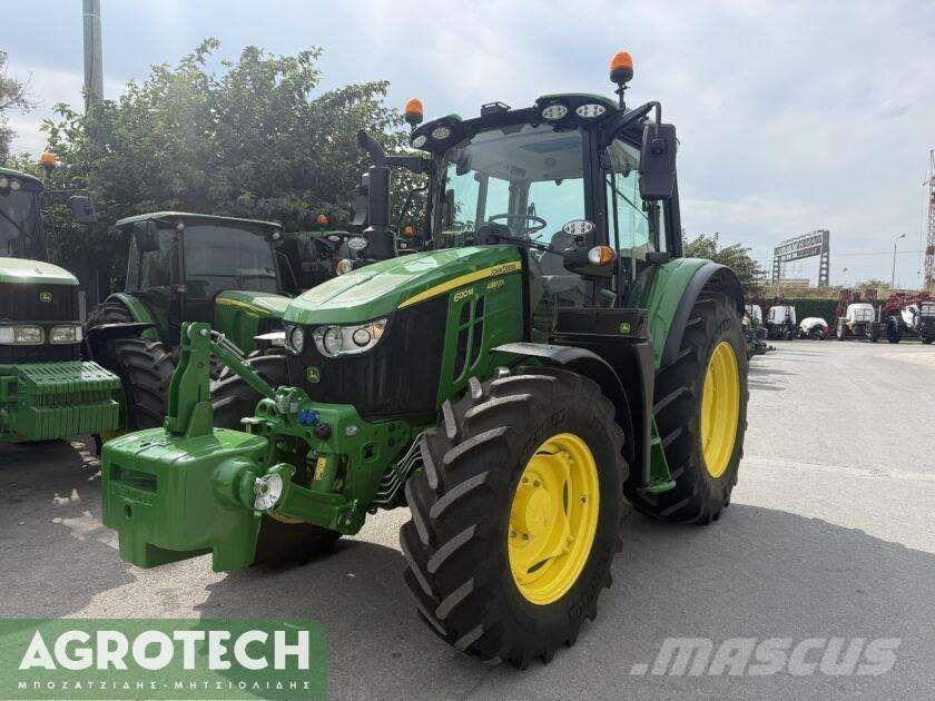 John Deere 6120M Traktory