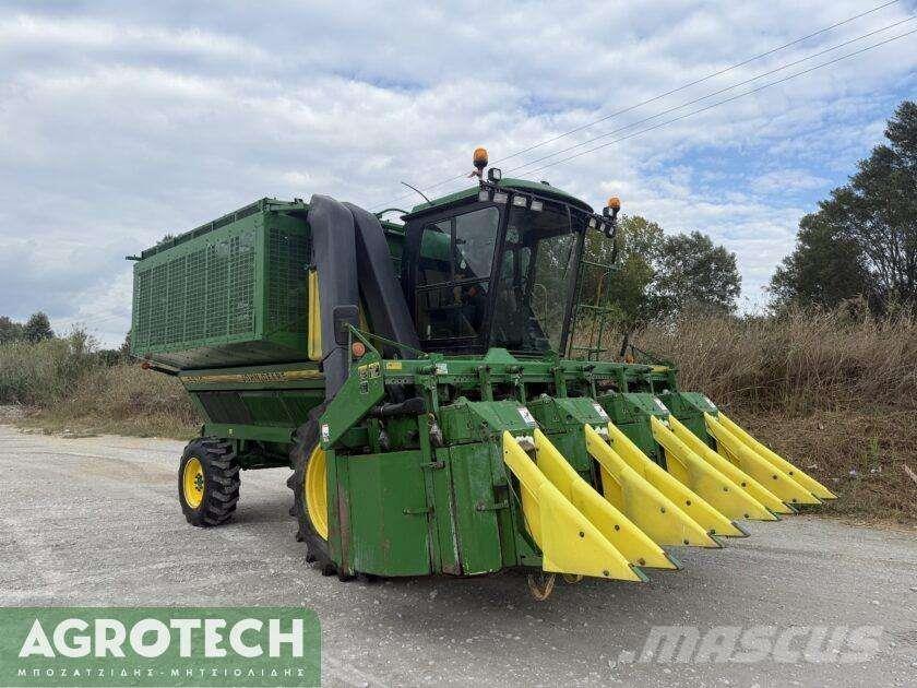 John Deere 9970 Traktory