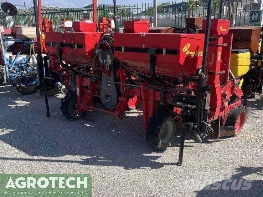 MaterMacc MS 8000 Traktory