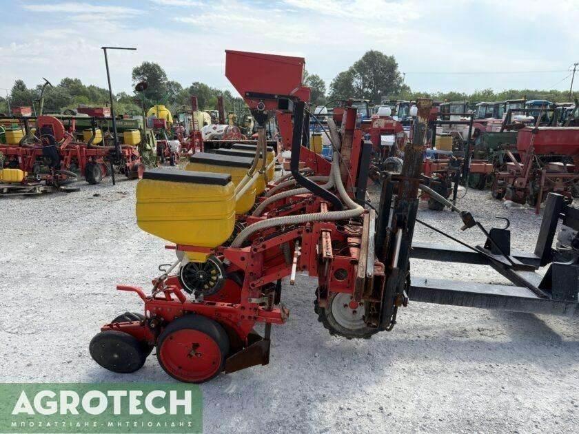 MaterMacc MS 8100 Traktory