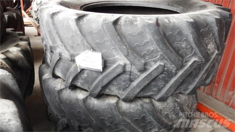 BKT 710/70R42 Pneumatiky, kola a ráfky