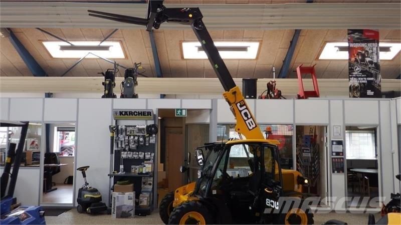 JCB 514-40 Teleskopické manipulátory