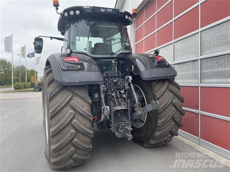 Valtra S394 Traktory