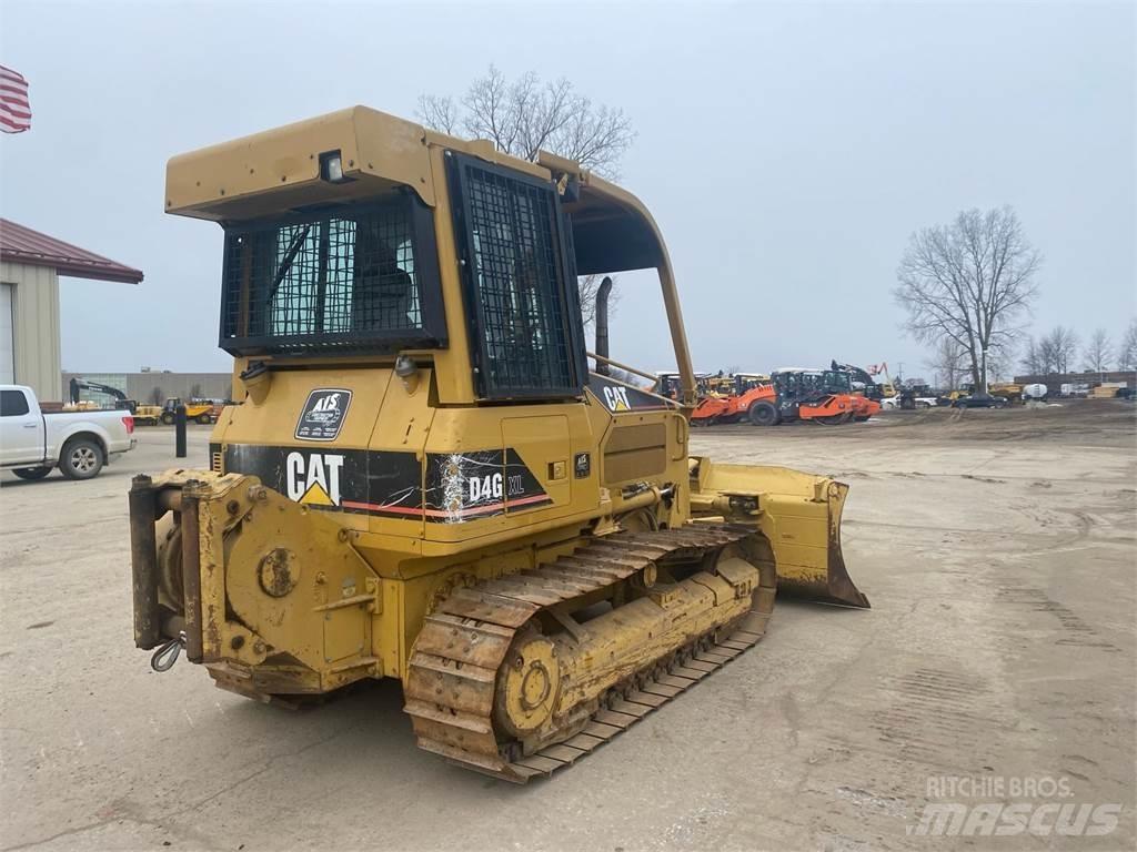CAT D4G XL Pásové dozery