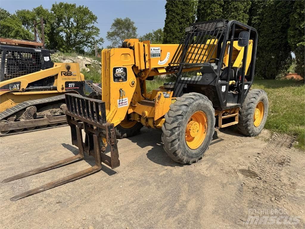JCB 506C Teleskopické manipulátory
