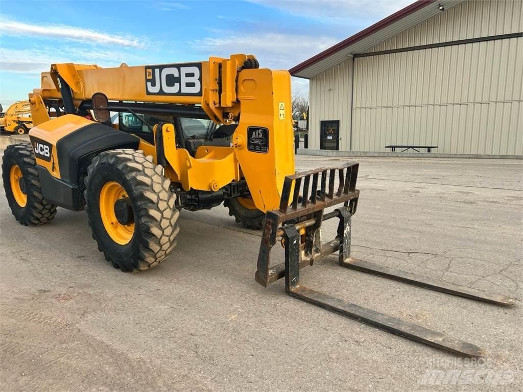 JCB 509-42 Teleskopické manipulátory