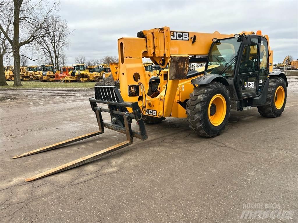 JCB 514-56 Teleskopické manipulátory
