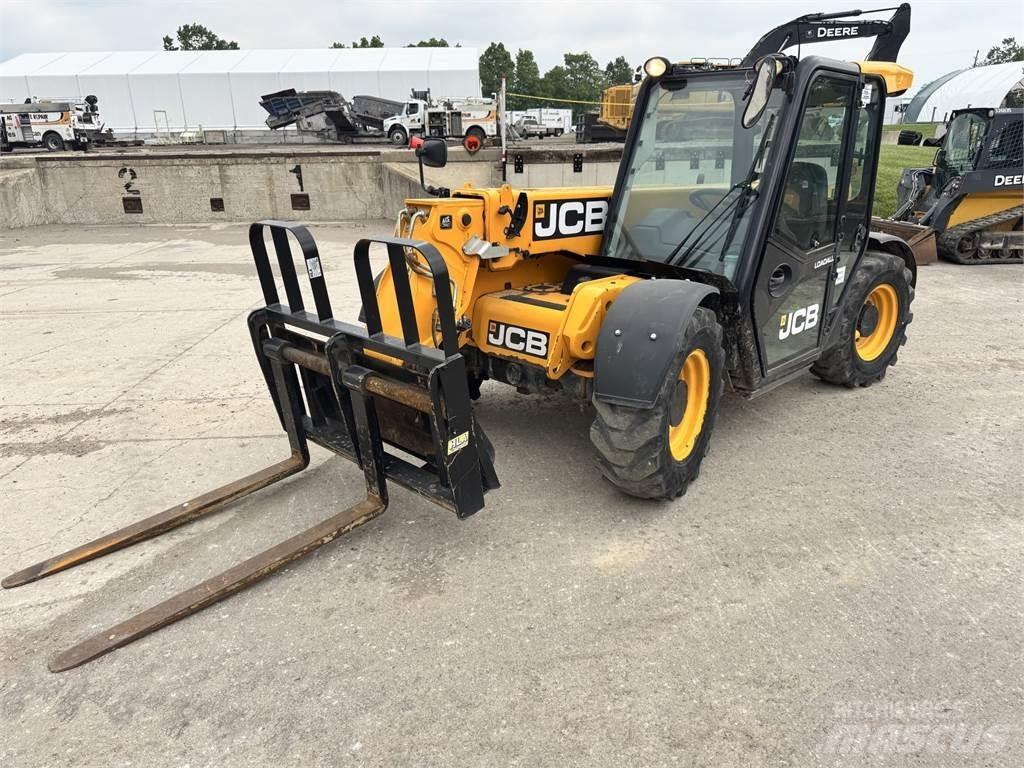 JCB 525-60 Teleskopické manipulátory