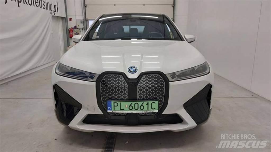 BMW iX Osobní vozy
