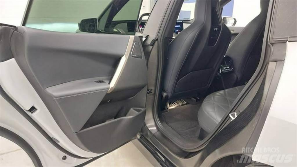 BMW iX Osobní vozy