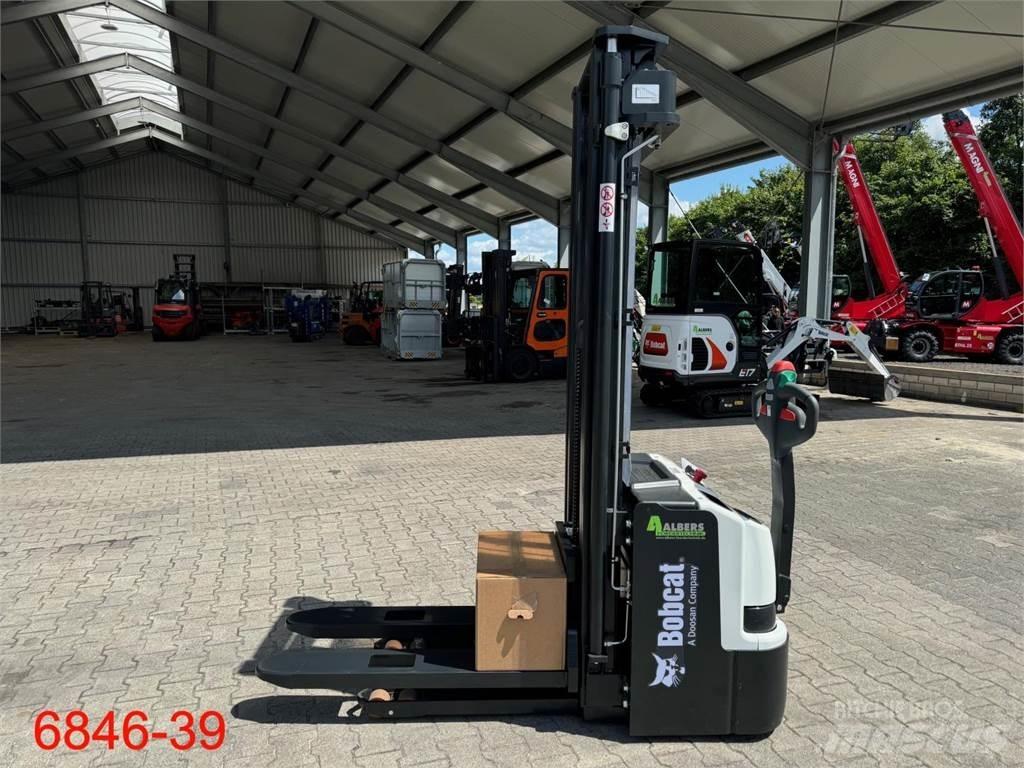 Bobcat BSL 16 N 7 Ručně vedené vysokozdvižné vozíky
