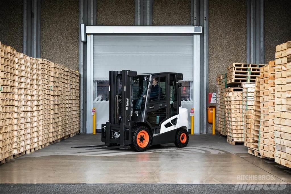 Bobcat D 30 S 9 Dieselové vozíky