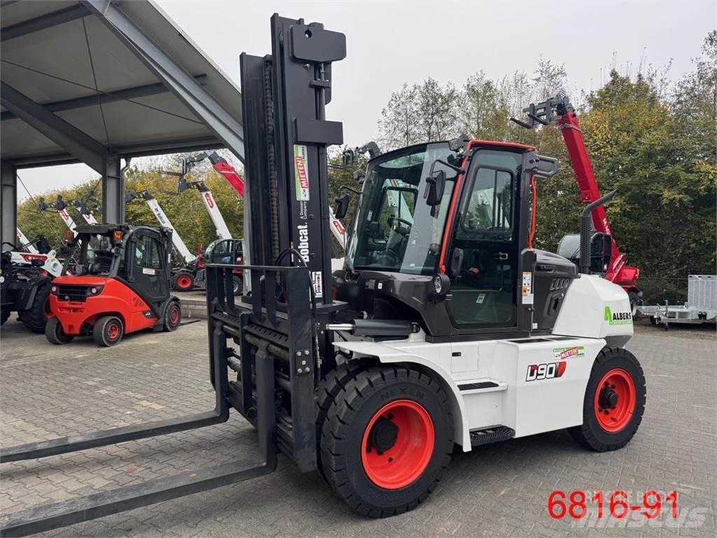 Bobcat D 90 S-9 Dieselové vozíky